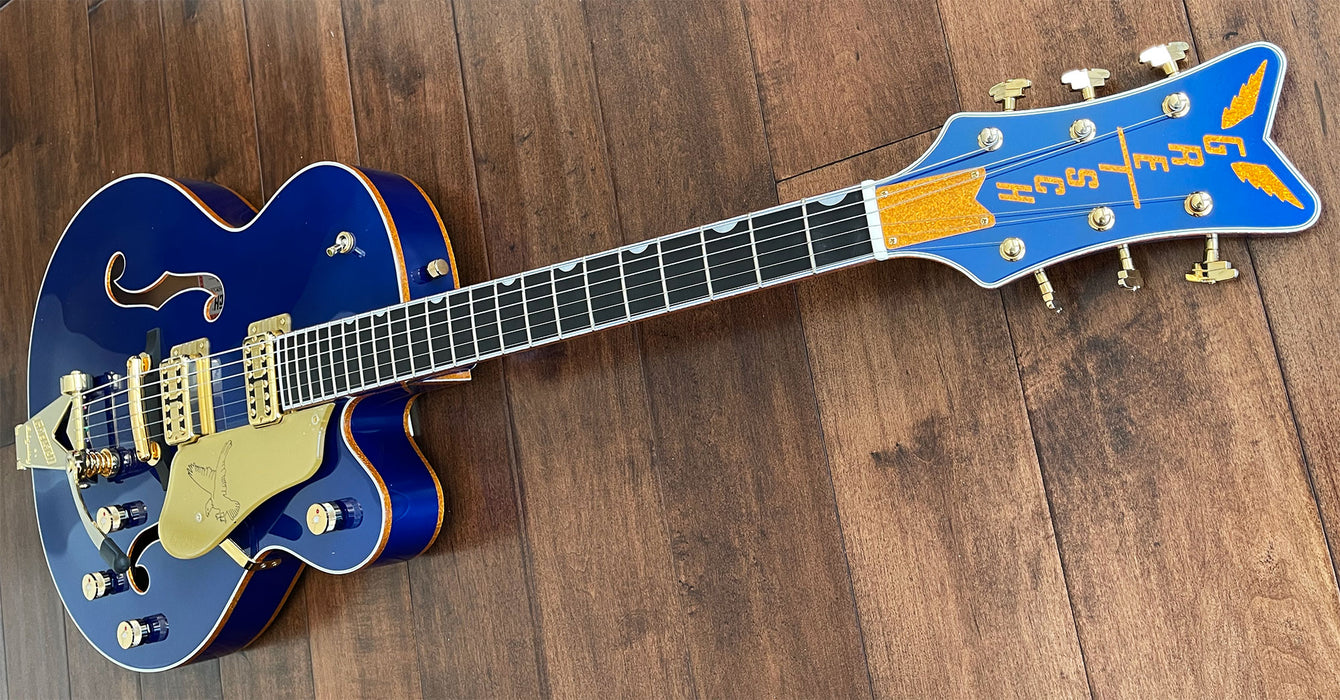 Gretsch G6136T-AZM-LTD Limited Edition Falcon with Bigsby in Azure Metallic