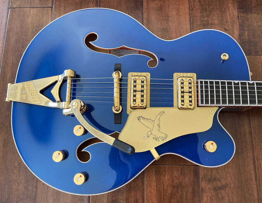 Gretsch G6136T-AZM-LTD Limited Edition Falcon with Bigsby in Azure Metallic