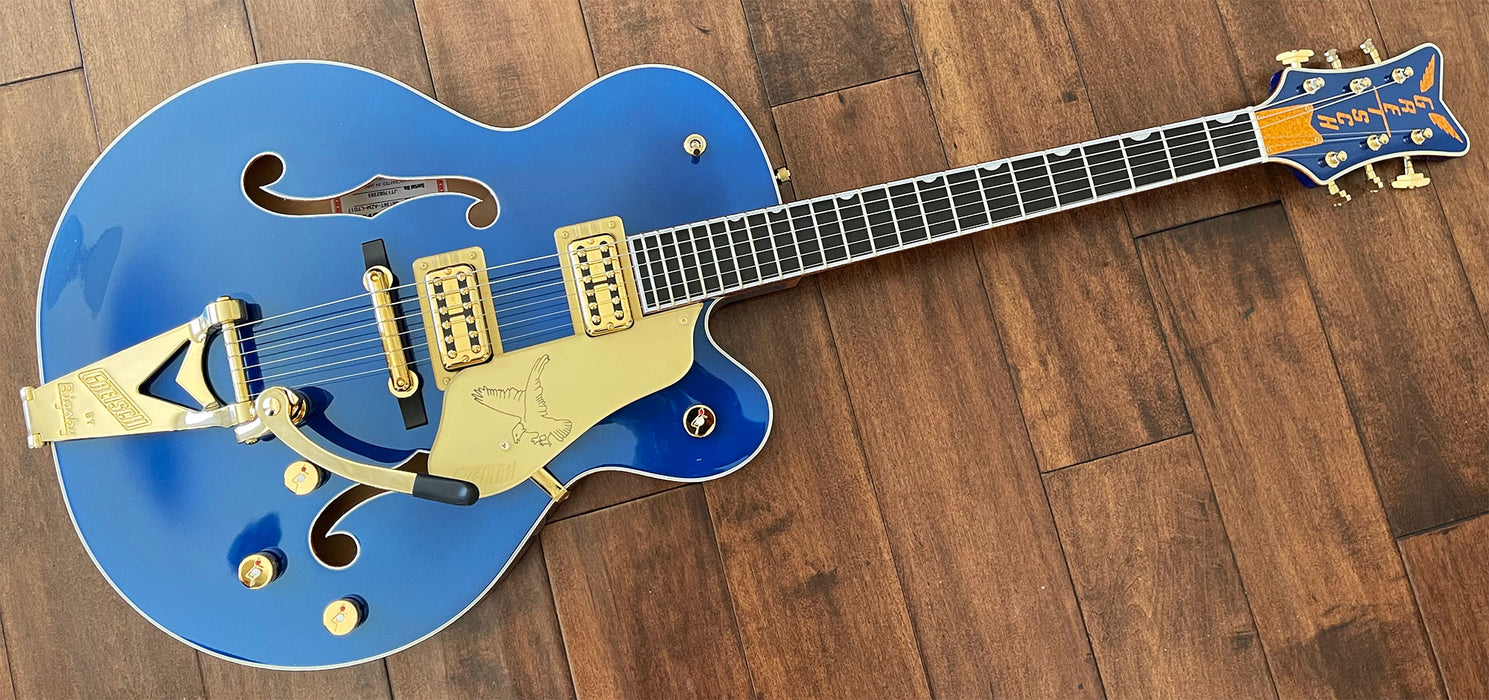 Gretsch G6136T-AZM-LTD Limited Edition Falcon with Bigsby in Azure Metallic
