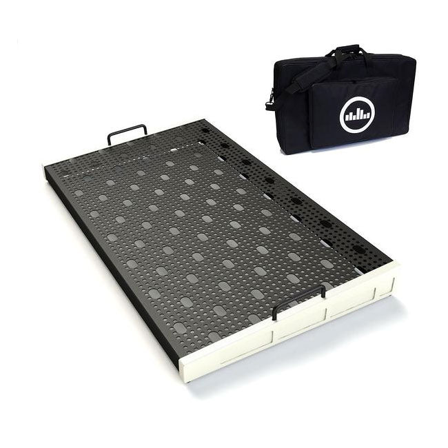 Temple Audio Design Trio 28 (28.2" x 16.5") Pedalboard w/Soft Case Vintage White